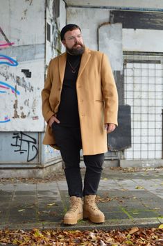 Classic goes cool: Camel Coat - Extra Inches Mens Big And Tall Fall Outfits, Mid Sized Men Fashion, 3x Mens Fashion, Plus Size Men’s Fall Fashion, Menswear Plus Size, Large Men’s Fashion, Outfit Ideas For Big And Tall Men, Curvy Men Fashion, Big Men Outfit