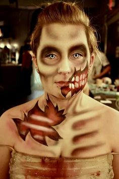 Airbrush Halloween Makeup, Halloween Creepy Makeup, Zombie High, Haunted Manor, Arte Zombie, Creepy Costumes