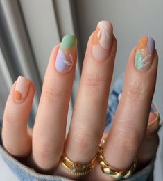 Switzerland Nails, Biogel Nails, Nail Manicure Ideas, Wildflower Nails, Broken Nails, Pastel Nails, Minimalist Nails