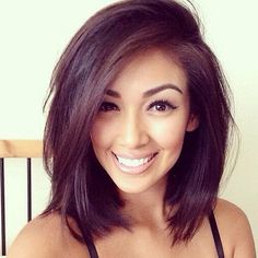 Wavy Medium Length Hairstyles for Thick Hair has a variety of styles that can be used by women who have thick hair. Description from thehomeknowitall.com. I searched for this on bing.com/images Edgy Bob, Layers Medium, Haircut Medium, Haircut Straight, Fishtail Braid, 2015 Hairstyles, Hair Medium, Short Hairstyle, Round Faces