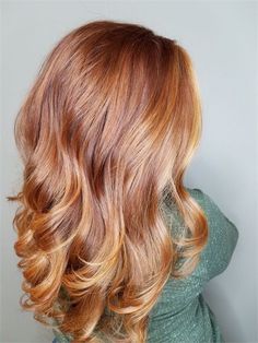 Jahodová Blond, Red And Blonde, Balayage Blond, Red Blonde Hair, Styled Hair, Copper Hair Color, Strawberry Blonde Hair