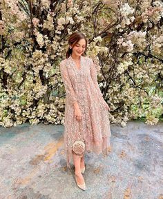 Kebaya Lace Modern Simple, Brokat Dress Modern, Outfit Tunangan, Kebaya Bridesmaid Modern, Bridesmaid Dresses Brokat, Dress Brokat Modern Bridesmaid, Batik Dress Elegant Modern, Gamis Brokat Modern Simple, Dress Kondangan Simple