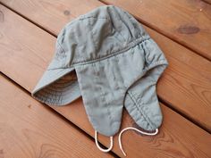 Lovely vintage UNISEX hat with ear-flaps. Size: head circumference 54 -56 cm (21.26 in - 22.05 in) Condition: Good vintage condition, used. This hat will come to you ready to wear! White Restaurant, Kids Flannel, Grayish Green, Retro Fabric, Women Long Sleeve Dress, Ear Hats, Head Circumference, Winter Hat, Fabric Panels