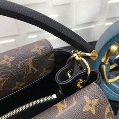 ADC Fashion Lu-Vi bags - 914 A+ Excellent Quality copies; Contact us if you've any questions in your mind. Lv Bags, Lv Bag, New Handbags, Fashion Statement, Luxury Bags, Contact Us, Leather Bag, Clutch Bag, Louis Vuitton