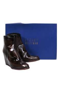 Current Boutique-Stuart Weitzman - Walnut Marbled Leather Rho Ankle Booties Sz 9 Edgy Look, Stuart Weitzman Shoes, Fall Style, Short Boots, Stuart Weitzman, Distressed Jeans, Next Level, Ankle Booties, Night Out