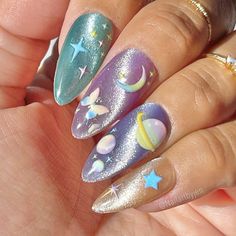 Pastel Space Nails, Sensory Nails, Glitter Placement Nails, Galaxy Nail Art Designs, Ufo Nail Art, Pastel Galaxy Nails, Eclipse Nail Art, Planets Nails, Pastel Cat Eye Nails