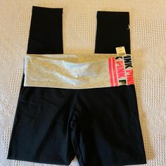 Yoga Pants Size Small Brand New Vs Leggings, Grey Yoga Pants, Pink Outfits Victoria Secret, Vs Pink Leggings, Black Workout Leggings, Flare Legging, Animal Print Leggings, Cut Out Leggings, Basic Leggings