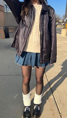 Fall Fits Doc Martens, Casual Fall Outfits Doc Martens, Fashion Inspo Outfits Autumn, Conservative Y2k Outfit, Simple But Pretty Outfits, Cute Skirt Outfits Fall, Autumn Outfits Doc Martens, Skirt Must Haves, Winter Fits With Skirts