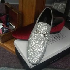 Silver Sparkle For Prom, Smoking Room Or Just To Shine Silver Dress Shoes Men, Prom Shoes Men, Prom Shoes Sparkly, Silver Dress Shoes, White Wedding Theme, Shoes Silver, Wedding Glasses, Silver Sparkle, Prom Shoes