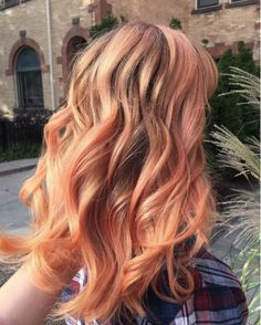 Auburn Blonde Hair, Blorange Hair, Peach Hair Colors, Cheveux Oranges, Hair Mascara, Orange Highlights, Red Blonde Hair, Peach Hair, Hair Color Streaks