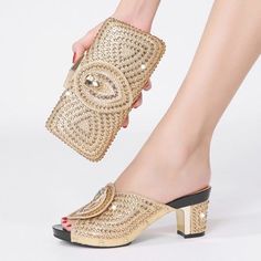 2022 New Italian Design Diamond Shoes with Matching Bag - Milvertons Summer Shoes Wedges, Diamond Shoes, Hak Tinggi, Rhinestone Wedding Shoes, Party Pumps, Platform High Heel Shoes, Womens Sandals Summer, Italian Shoes, Womens Wedding Shoes