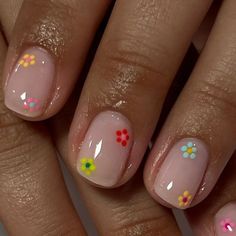 Cute Builder Gel Nail Designs, Nail Dip Inspiration, Cute Simple Gel X Nails, Simple Nail Art Natural Nails, Cute Natural Nails Designs, Natural Bio Gel Nails, Painted Gel Nails, Short Builder Gel Nails Design, Gel On Short Nails