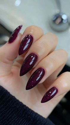 22 Early Fall Nail Colors You’ll Love: Perfect for Any Skin Tone | Lookosm Plum Nails Design, Dark Colors Nails, Plum Nails With Design Fall, Plum Almond Nails, Purple Brown Nails, Plum Color Nails, Deep Plum Nails, Plum Colored Nails, Dark Purple Fall Nails