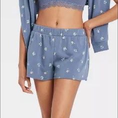 Floral Print Fleece Lounge Shorts Colsie Size Xs Nwt Cozy Blue Sleepwear For Spring, Casual Fitted Sleepwear With Elastic Waistband, Fitted Casual Sleepwear With Elastic Waistband, Blue Shorts For Spring Lounging, Blue Sleepwear With Pockets For Spring, Blue Sleep Shorts For Spring, Blue Stretch Short Length Sleepwear, Blue Pajama Shorts For Spring Lounging, Spring Short Sleepwear With Pockets