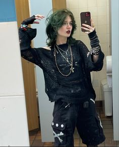 Instagram Avatar, Styl Grunge, Outfit Photo, Punk Clothing, Alt Outfits, Punk Outfits, Alt Fashion, Swaggy Outfits, Goth Outfits