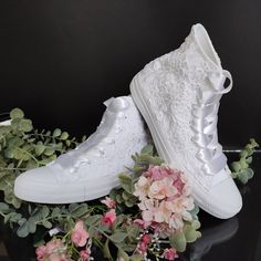 Make your wedding special with a pair of Converse made with beautiful lace and ribbons! Unique and different for every bride! Choose the ribbon that suits you among the many options I give you, and if the color you want is not available, contact me so we can create it! You can also choose personalization on the back of the hem or on the ribbon on the front of the toes. ★ Tip: Converse size is one size larger than other companies (eg if you wear Nike 8, Converse 7.5) - Upper piece of durable canv White Lace Bridal Accessories For Bridal Shower, Lace Bridal Accessories For Ceremony, Bridal Converse Wedding Converse, Custom Wedding Converse, Matching Wedding Converse, Wedding Converse Embroidered, Wedding Converse Sneakers & Athletic Shoes, Star Logos, Bridal Converse