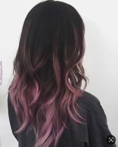 Pink Ombre Hair, Hair Color Burgundy, Fairy Hair, Hair Streaks, Pink Highlights, Pinterest Hair, Hair Color Pink, Long Wavy Hair, Dye My Hair