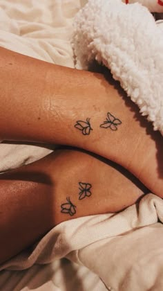 Minimalistic Butterflies Tiny Tattoo For Best Friends, Classy Sister Tattoos, Best Friends Butterfly Tattoo, Simple Tattoos For Sisters, Minimalist Tattoo Sister, Dainty Bestie Tattoos, Tattoo For Sisters Meaningful, Tattoos For 2 Sisters, Matching Butterfly Tattoos Sisters