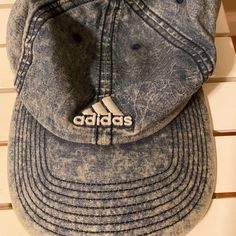 Never Worn Blue Washed Hat With Curved Brim, Trendy Blue Washed Hats, Blue Washed Cap, Casual Blue Brimmed Hat, Distressed Blue Hat With Adjustable Fit, Adjustable Distressed Blue Hat, Denim Blue Hat For Spring Outdoor, Casual Denim Blue Hat, One Size Fits Most, Casual Blue Baseball Cap