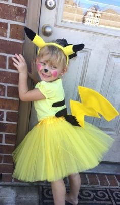 Diy Pikachu Costume Kids, Family Pokemon Costumes Halloween, Pokemon Halloween Costume Family, Picachu Costumes, Diy Pokemon Costume, Pikachu Costume Kids, Pokemon Costumes Kids