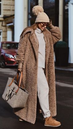 Latest Winter Fashion, Trendy Outfits Winter, Winter Fashion Outfits Casual, Casual Chique, Coat Outfit, Trendy Winter, Fashion Trends Winter, Trendy Fall Outfits, Cute Winter Outfits