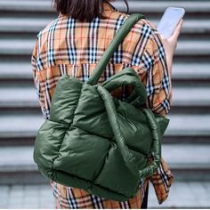 Green Large Puffer Tote Bag New Green Rectangular Shoulder Bag For Winter, Green Large Capacity Bags For Winter, Casual Green Winter Bags, Casual Green Bags For Winter, Winter Travel Square Shoulder Bag, Winter Green Shoulder Bag, Trendy Winter Travel Satchel, Trendy Green Bag For Winter, Green Winter Shoulder Bag