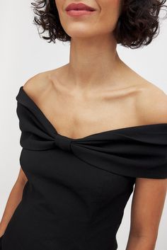 Off Shoulder Bow Detail Top Black | NA-KD Big Bow, Big Bows, Na Kd, Bow Detail, Shoulder Straps, Off Shoulder, Trim, Zipper, Black