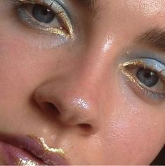 Golden Makeup Look, Ball Makeup, Maquillage On Fleek, Metallic Makeup, Homemade Makeup, Face Charts, Ethereal Makeup, Oc Inspo, Dramatic Makeup