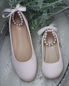 "THIS LISTING IS AVAILABLE IN WOMEN & KIDS SIZES Satin flats with gorgeous row of pearls and rhinestones ankle strapfor comfort and simple chic style. You can choose at checkout to do pearls ankle strap with SILVER BEADS OR GOLD BEADS MATCHING BRACELET & NECKLACE IS AVAILABLE, PLEASE CLICK LINK: https://www.etsy.com/listing/483923578/silver-pearls-bracelet-necklace-with?ref=shop_home_active_2&frs=1 DETAILS: COLORS AVAILABLE: White, Off white, Blush, Black, Light Blue, Champagne and W Women Wedding Shoes, Bridesmaids Shoes, Silver Pearl Bracelet, Flower Girl Shoes, Evening Flats, Ballet Fashion, Bridesmaid Shoes, Womens Wedding Shoes, Elegant Shoes