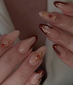 Red And Gold Nails, Acrylic Press On Nails, Classy Acrylic Nails, Red Nail, Nail Swag, Xmas Nails, Chic Nails