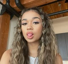 0 Kie Outerbanks, Kiara Outer Banks Style, Maddison Bailey, Fenty Skin, Outer Banks Style, Madison Bailey, Hairstyle Idea, Beauty Looks