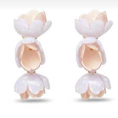 Lele Sadoughi Best-Selling Floral Drop Earrings. Dual Color Acetate Roses 14k Gold Plated Links Measures 3” By 1“ Clip-On Store In Our Custom Striped Pouch Brand New Without Tag. White Feminine Flower Earrings For Formal Occasions, White Drop Flower Earrings For Formal Occasions, White Flower Drop Earrings For Formal Occasions, White Flower Earrings For Evening, Feminine White Drop Bridal Earrings, White Feminine Bridal Drop Earrings, Elegant White Petal Flower Earrings, White Feminine Bridal Earrings, Feminine White Bridal Earrings For Party