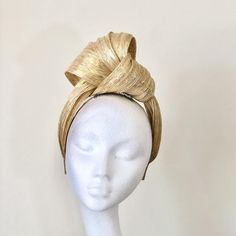 FREE GIFT PACKAGING PLEASE MARK AS GIFT WHEN CHECK OUT.Beautifully knotted silk abaca turban, ideal for summer season, bright, stylish, light, and feels like breath of fresh air, feminine with modern edge. It made in high quality silk abaca, with beautiful colour and subtle silk sheen, naturally luxury.It is kind of grab-and-go stylish headpiece that so easy to wear, dress up or dress down!Silk Abaca is a luxury material made of a combination of silk and fibers from the abaca tree (palm). Becaus Christmas Party Hat, Christmas Party Hats, Wedding Royal, Houndstooth Fabric, Headband White, Gold Headpiece, Gold Champagne, Turban Style, White Headband