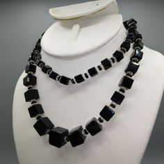 "Vintage Faceted French Jet Cube Necklace, Unique Art Deco Graduated Geometric Black Glass Beads form Long Infinity Strand Graduated cube beads are crisp cut and beveled. They are strung and have both clear and black smaller faceted crystal spacers. No clasp, opera length. Classy 20s flapper fashion at it's finest! Measurement * 28\" Condition * Very nice condition, gently worn. Features: * Art Deco Size: Womens 28\" Condition: Pre-Owned Good" Flapper Fashion, 20s Flapper, Cube Necklace, Cube Beads, Flapper Style, Necklace Unique, Faceted Crystal, Unique Necklaces, Black Glass