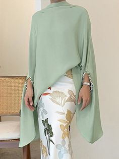 Baju Kahwin, Stand Collar Blouse, Elegant Style Women, Moda Vintage, Loose Shirts, Collar Blouse, Batwing Sleeve, Plus Size Tops, Look Fashion