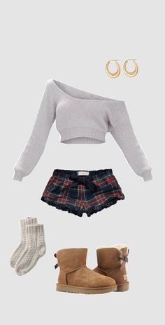 Fancy Comfy Outfits, School Pj Day Outfits, Pj Outfit Ideas, Christmas Inspired Outfits, Winter Clothing Ideas, First Day School Outfits, Women's Style Tips, Style Types