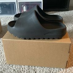 In Good Condition, But Used Has A Few Scratches From Dirt, But Isn’t Too Noticeable Comes With Box, Tissue Paper, And Tags Super Comfortable The Sizing Runs A Bit Small, So Size Up Yezzy Shoes Women, Yeezy Black, Cozy Shoes, Back To School Shoes, Cute Nike Outfits, Yeezy Slides, Xmas List, Happy Bday, Cute Nikes