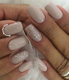 Pearl Nail Designs, Pearl Nail, Bridesmaids Nails, Nail Designs Ideas, Simple Gel Nails, Pearl Nails, Cute Gel Nails, Bride Nails, Neutral Nails