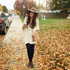 sweater & hat Floppy Hat Outfit, Hat Outfit, Trendy Hat, Sweetest Thing, Outfit Dress, Stylish Hats, Summer Hat, Outfits With Hats