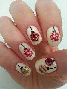 70+ Christmas Nail Art Designs for Short and Medium Nails - Bellatory Light Christmas Nails, Nails 2023 Winter, Christmas Tree Nail Designs, Winter Christmas Nails, Prom Nail Designs, Christmas Nails 2023, Christmas Nails Diy, Tree Nail Art, Bright Nail Art