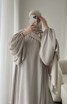 Abaya Summer Hijab Outfit, Aesthetic Abaya, Islamic Modest Fashion, Stile Hijab, Modern Hijab Fashion, Modesty Outfits, Mode Turban, Modest Fashion Hijab