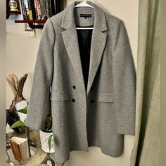 Gorgeous Wool Blend Menswear Coat From The Zara Trafaluc Collection! Incredible Quality, Practically Brand New! Ask Me Questions, Make An Offer :) Discounted Shipping Casual Tailored Pea Coat With Long Sleeves, Zara Long Sleeve Outerwear For Office, Zara Office Outerwear, Zara Blazer With Pockets For Winter, Zara Long Coat Blazer For Work, Casual Tailored Double-breasted Outerwear, Tailored Casual Pea Coat For Work, Zara Long Sleeve Office Outerwear, Zara Casual Blazer With Double Button