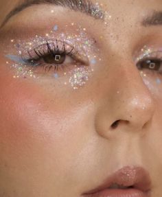 Wet Glitter Makeup Look, Fairy Costume Makeup Glitter, Glittery Fairy Makeup, Whimsical Fairy Costume, Pressed Glitter Eyeshadow Looks, Fairy Style Makeup, Fairy Makeup Glitter, Fairy Glitter Makeup, Whimsical Eye Makeup