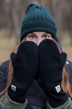 Winter style with black stylish. Perfect for men and women. Comes in two sizes and in cute gift box. Click and check out our style. #blackmittens #winterstyle #winteraccessories #womengloves #woolgloves Black Mittens, Wool Gloves, Cute Gift Boxes