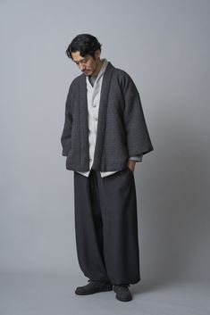 Men’s Kimono Outfit, Male Japanese Outfits, Japanese Mens Street Style, Japanese Man Outfit, Kimono Fashion Men, Japanese Outfits Street Style Men, Japanese Men Outfit, Japan Minimalist Fashion, Japanese Outfits Men