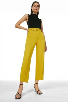 Essential Tailored Slim Leg Trousers Women Work Clothes, Office Wear For Women, Womens Workwear, Work Outfit Office, Knit Skater Dress, Work Wear Outfits, Office Wear Women, Slim Trousers, Slim Leg Pants