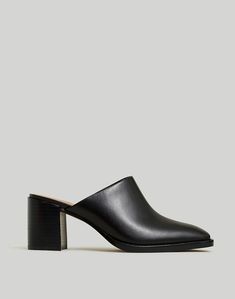 The Macarro Mule Leather Mules Outfit, Mules Outfit, Madewell Style, Black Mule, Fancy Footwear, Platform Chelsea Boots, Style Guru, Oxford Style, Western Ankle Boots