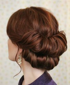 Mahagoni Haarfarbe Haare hochstecken Bun Updo, Holiday Hairstyles, Hair Updo, The Double, Hair Today, Great Hair, Vintage Hairstyles, Hair Dos, Gorgeous Hair