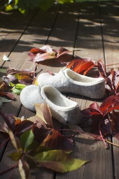 Felted slippers for cooler autumn days #feltedslippers #feltslippers #slippers #felt #womenslippers #greyslippers #autumnmood #autumnlove Cozy White Closed Toe Slippers, White Closed Toe Slippers With Soft Sole, White Comfortable Slippers With Soft Sole, Gray Closed Toe Slippers With Rubber Sole, Comfortable White Slippers With Soft Sole, White Round Toe Slippers As Gift, White Round Toe Indoor Slippers, Handmade White Slippers With Round Toe, White Comfortable Slippers For Gift