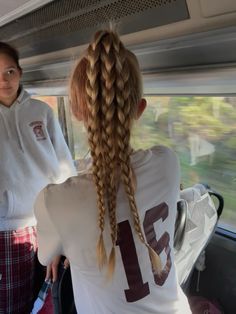 Lax Hairstyles, Race Day Hair, Braided Summer Hairstyles, Cute Sporty Hairstyles, Soccer Hairstyles, Soccer Hair, Track Hairstyles, Basketball Hairstyles, Softball Hairstyles